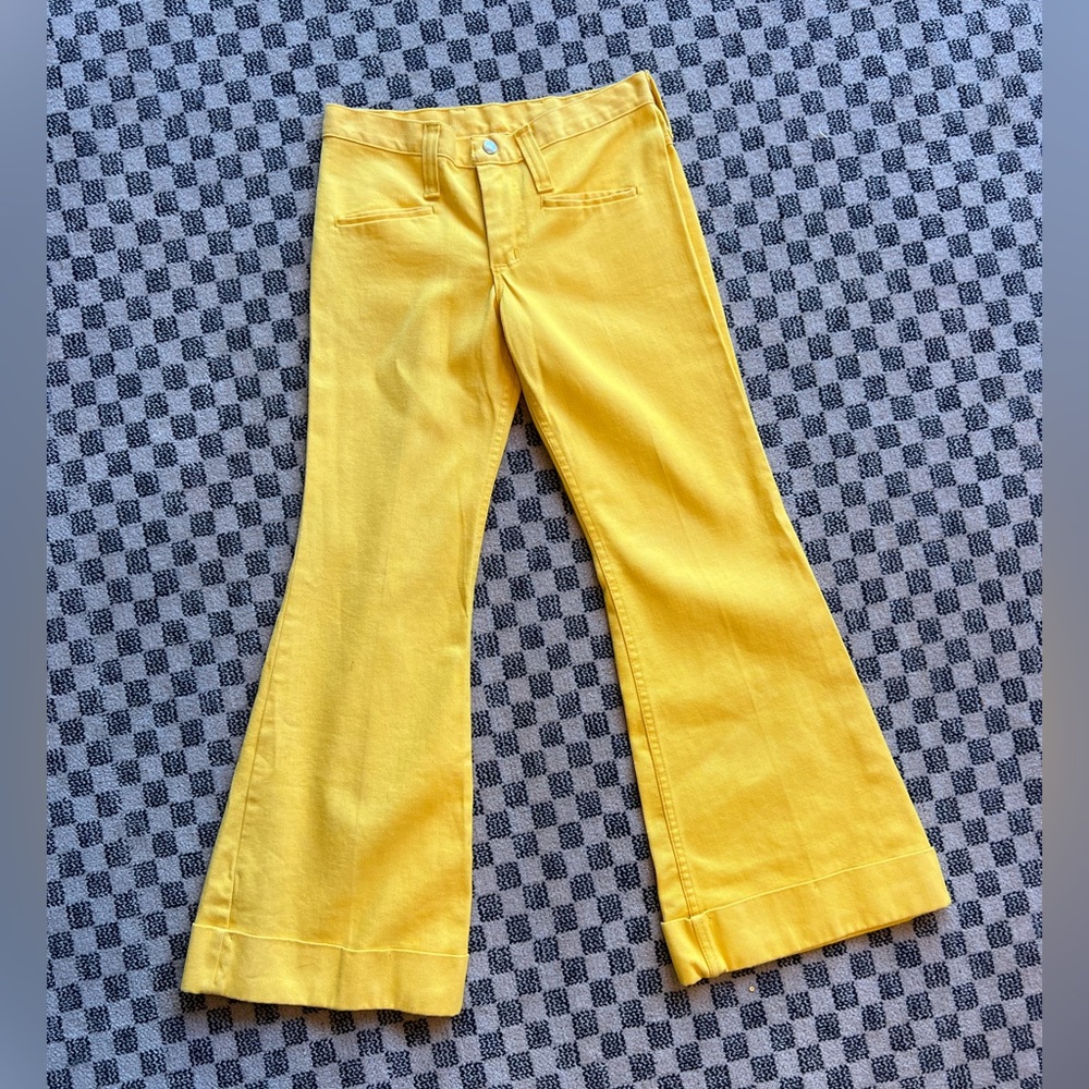 Vintage Maverick 70’s butter yellow bell bottom jeans